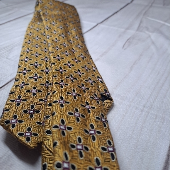 J.Z. Richard's All Silk Tie Hand Made in America - Picture 11 of 12